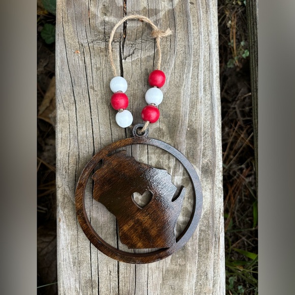 Handmade Wisconsin Ornament - Picture 1 of 5